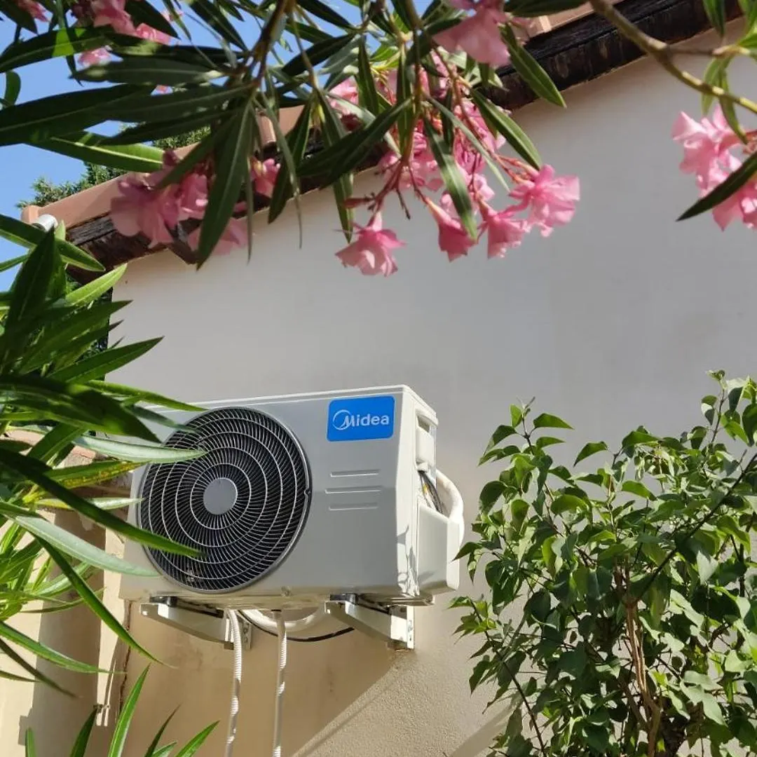Une Petite Maison Dans Un Quartier Calme Dans La Zone Verte Proximite Tous Commerces Carpentras 0*,