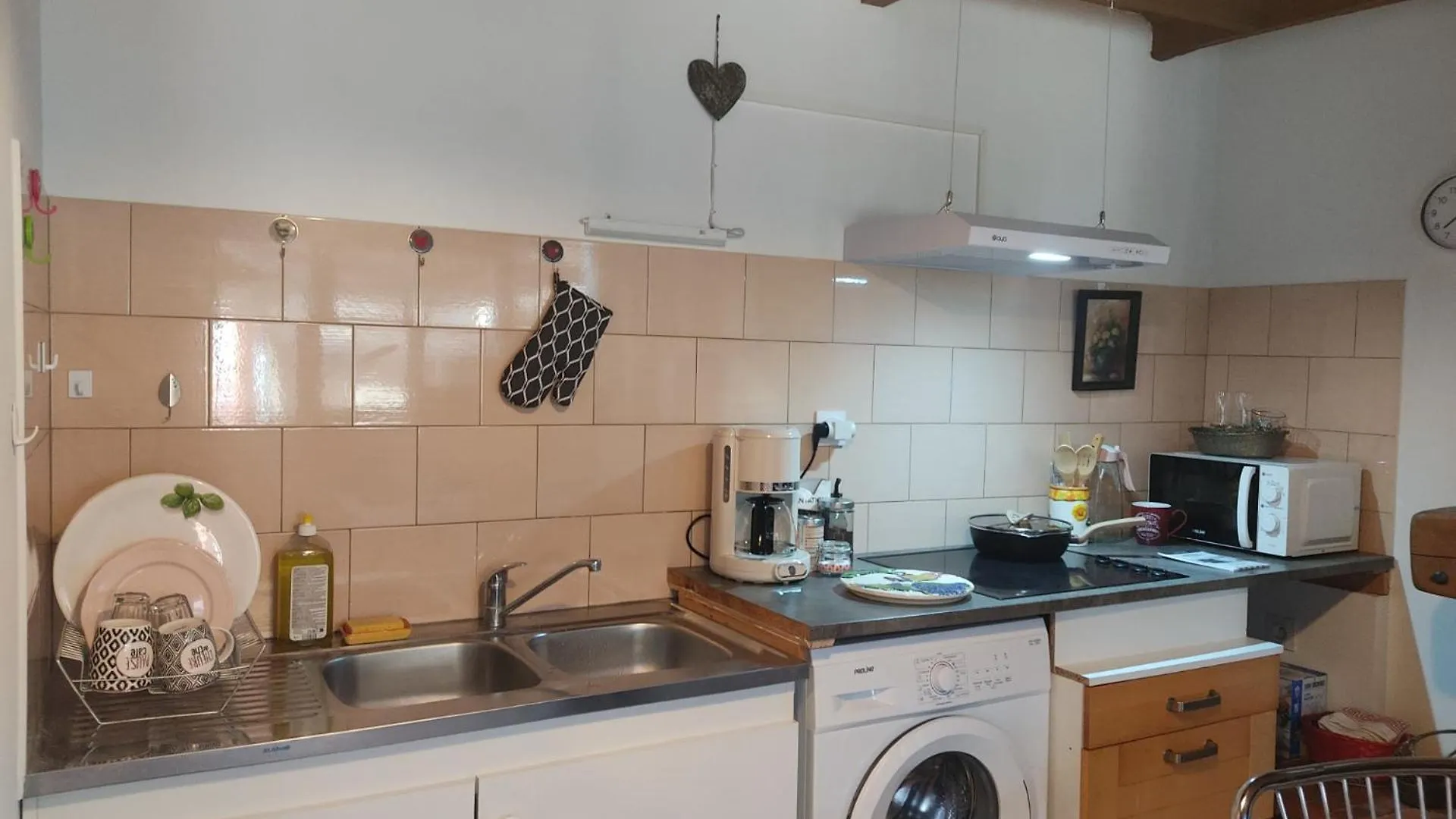 Une Petite Maison Dans Un Quartier Calme Dans La Zone Verte Proximite Tous Commerces Carpentras 0*,  Franciaország